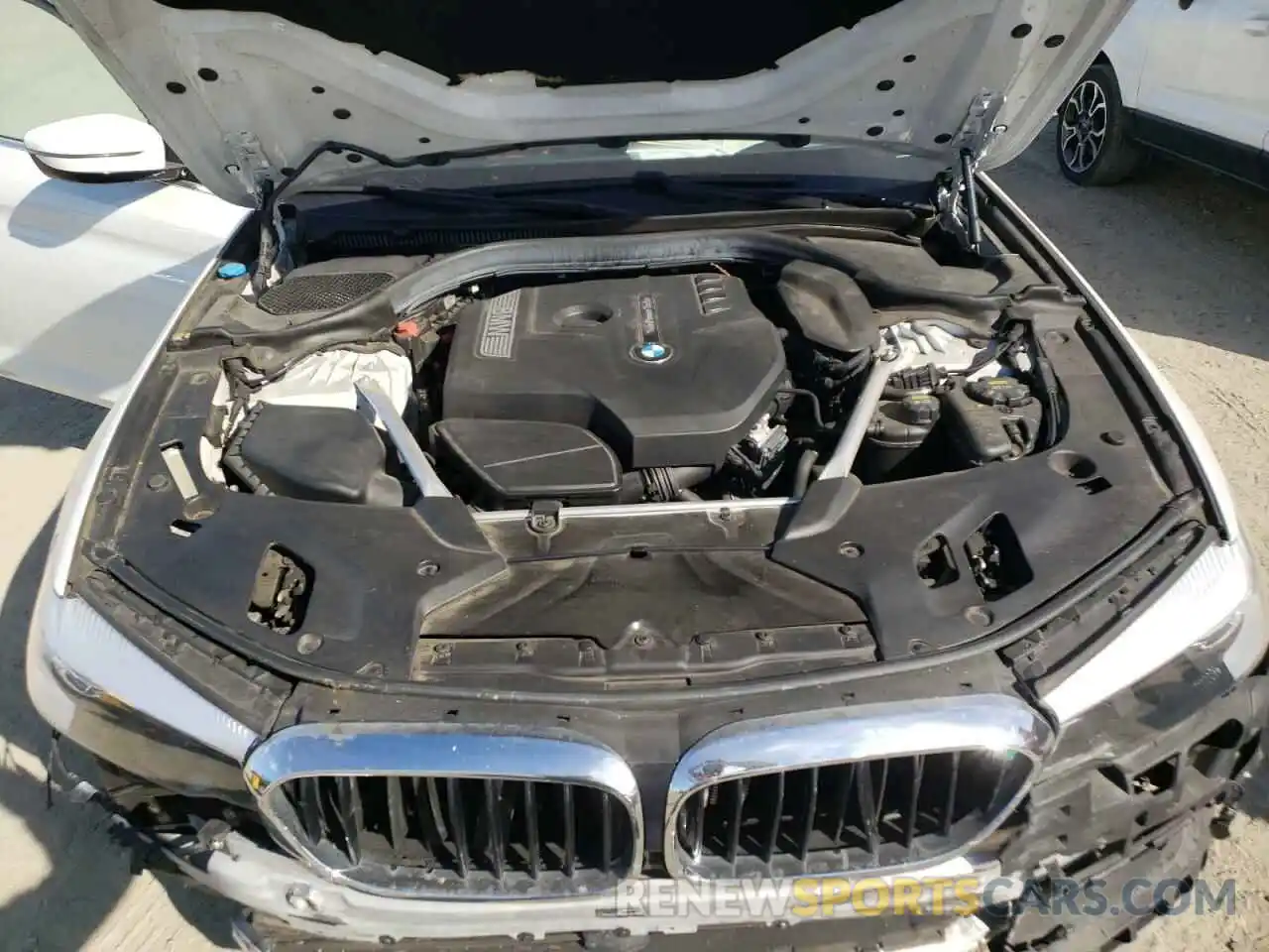 7 Photograph of a damaged car WBAJA5C52KBX46864 BMW 5 SERIES 2019