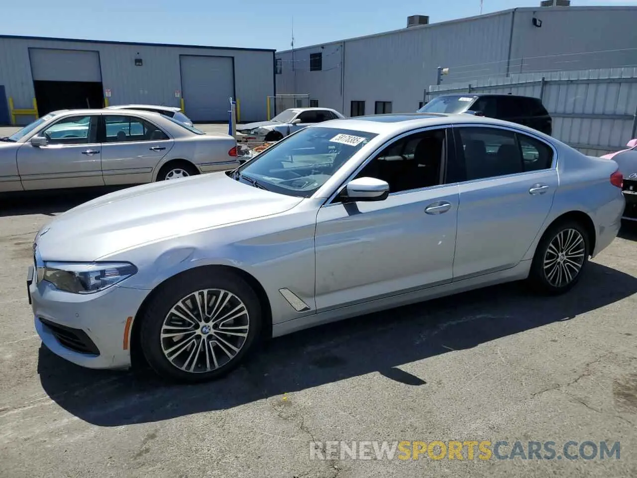 1 Photograph of a damaged car WBAJA5C52KBX46895 BMW 5 SERIES 2019