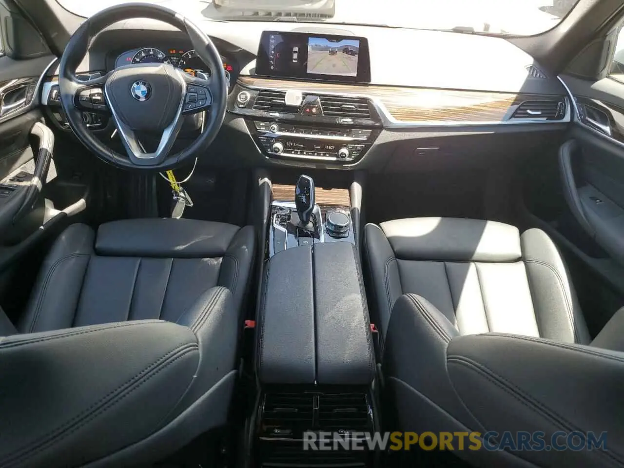 8 Photograph of a damaged car WBAJA5C52KBX46895 BMW 5 SERIES 2019