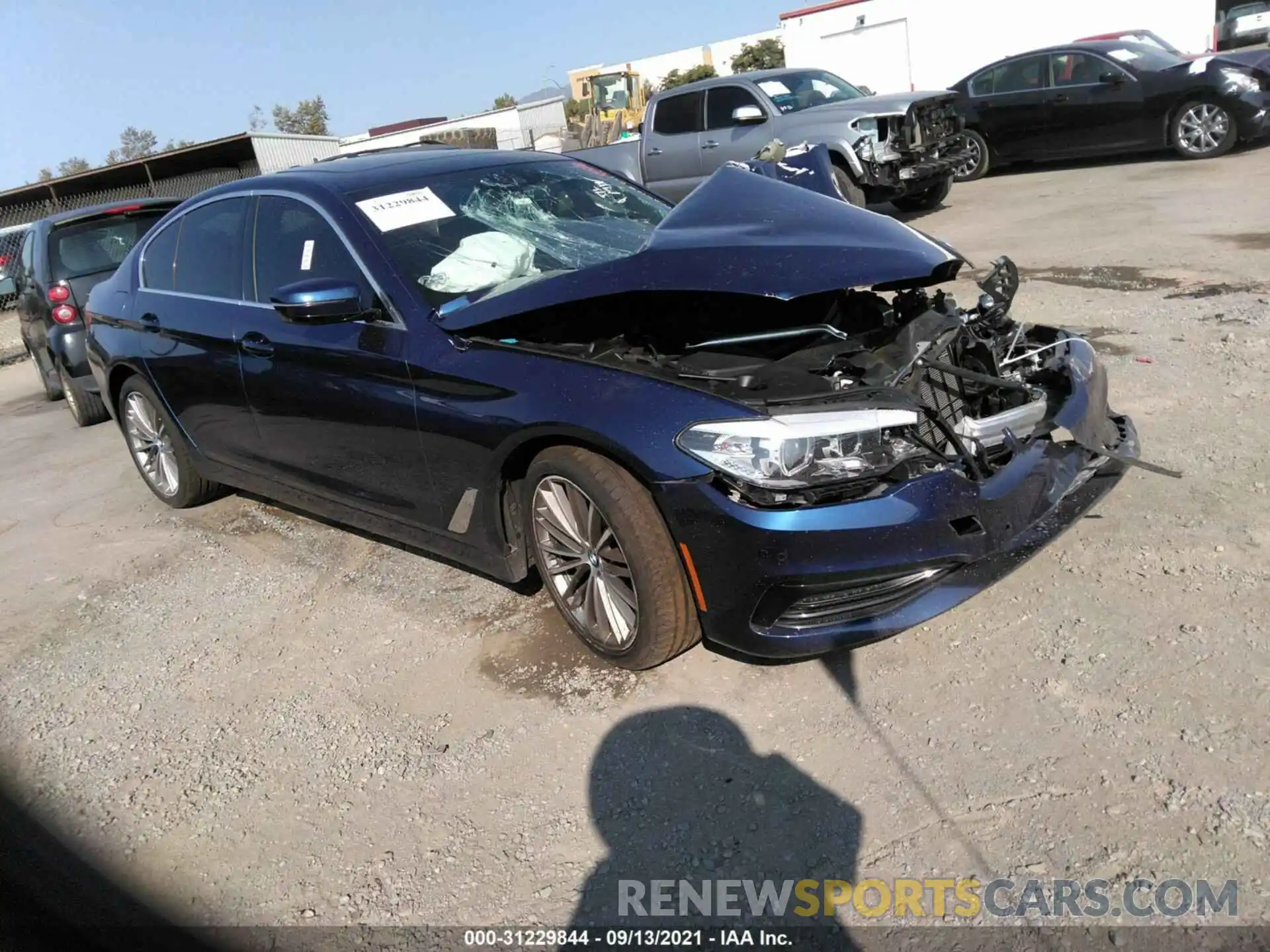 1 Photograph of a damaged car WBAJA5C52KBX87317 BMW 5 SERIES 2019