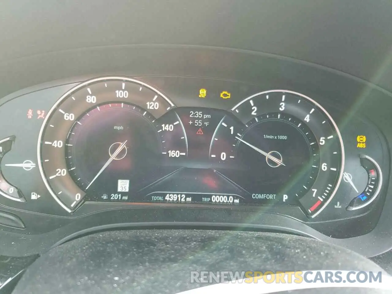 9 Photograph of a damaged car WBAJA5C52KWW13904 BMW 5 SERIES 2019