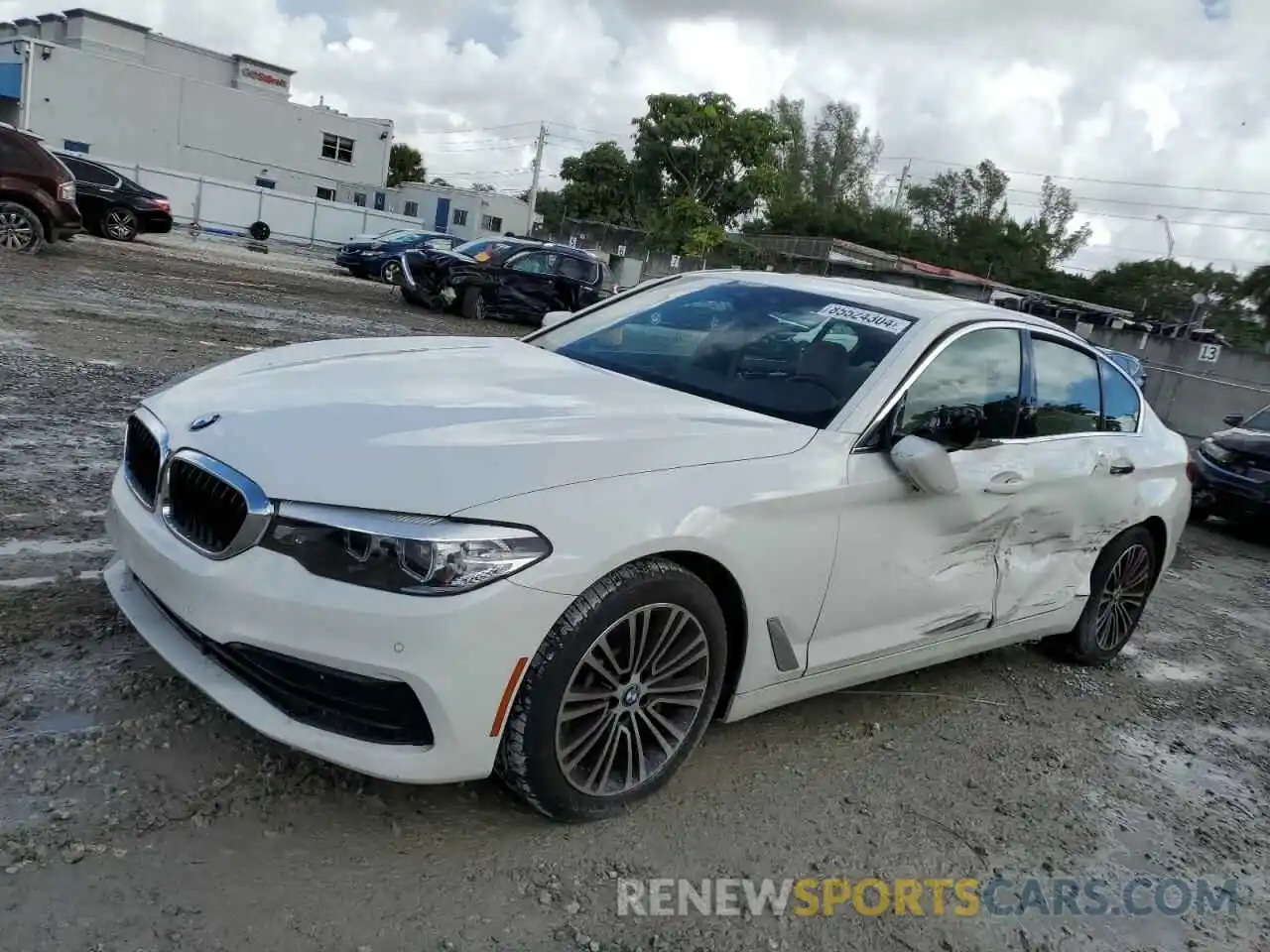 1 Photograph of a damaged car WBAJA5C52KWW26930 BMW 5 SERIES 2019