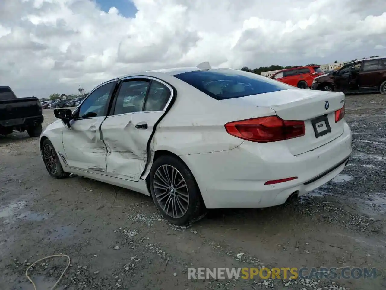 2 Photograph of a damaged car WBAJA5C52KWW26930 BMW 5 SERIES 2019