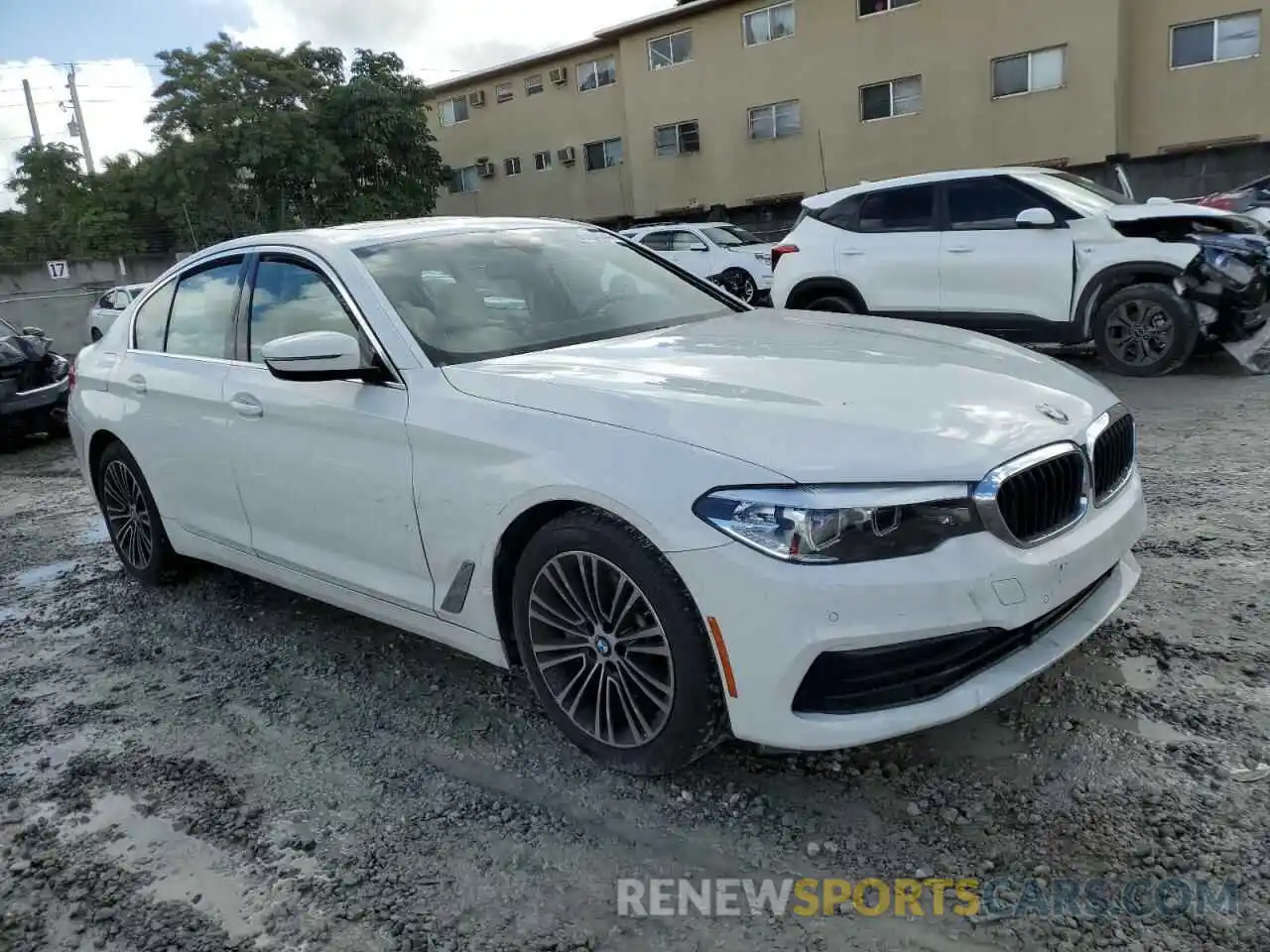 4 Photograph of a damaged car WBAJA5C52KWW26930 BMW 5 SERIES 2019