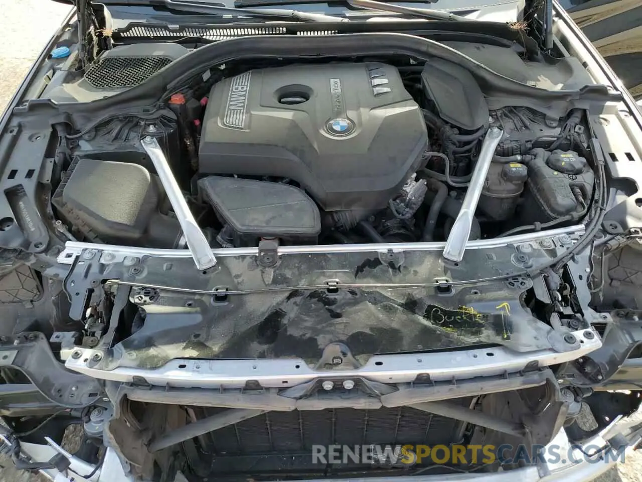 11 Photograph of a damaged car WBAJA5C52KWW37054 BMW 5 SERIES 2019