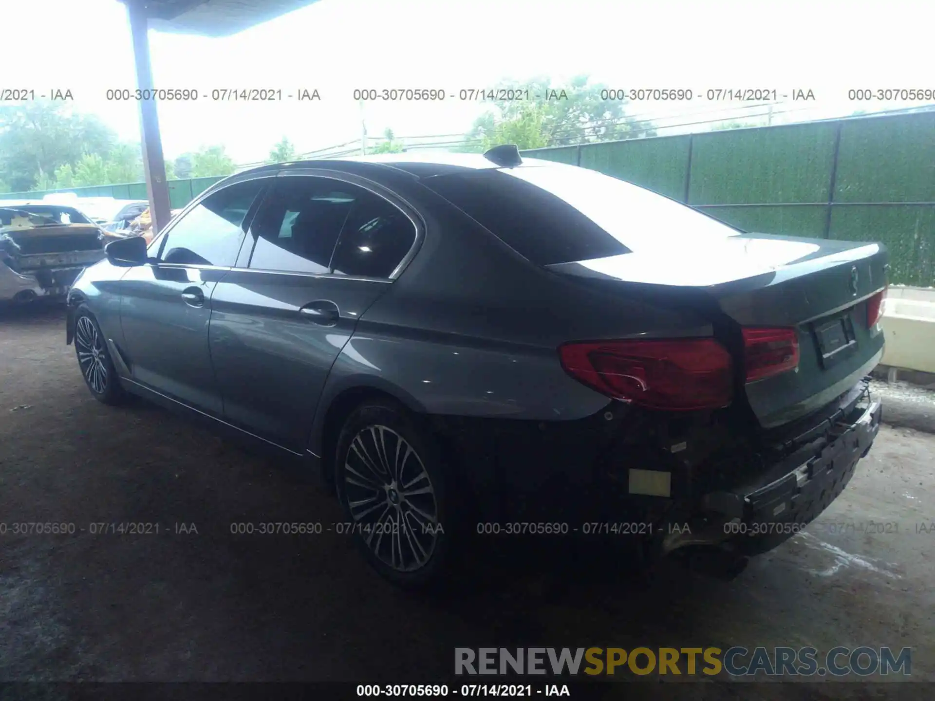 3 Photograph of a damaged car WBAJA5C53KBX46890 BMW 5 SERIES 2019