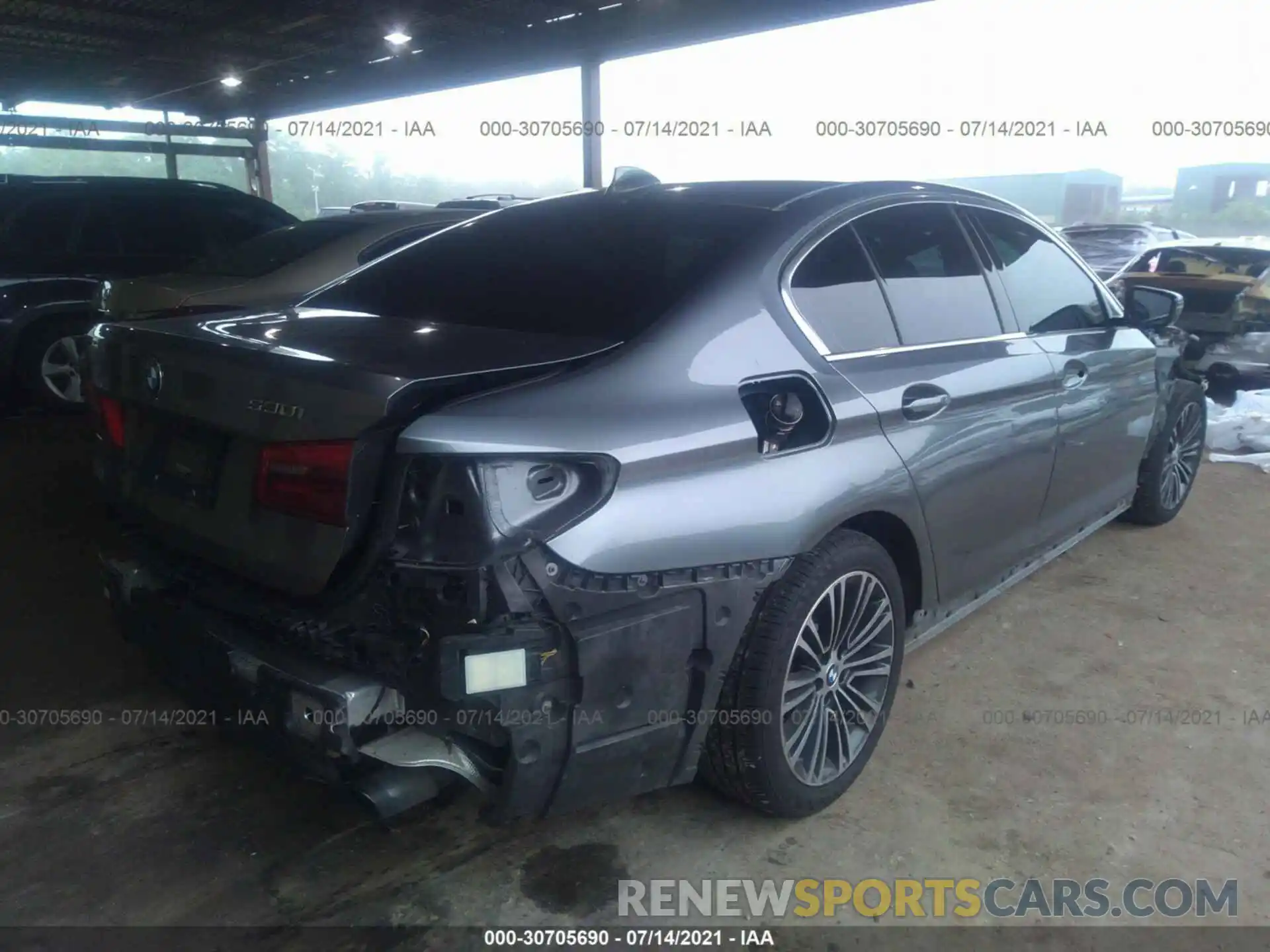 4 Photograph of a damaged car WBAJA5C53KBX46890 BMW 5 SERIES 2019