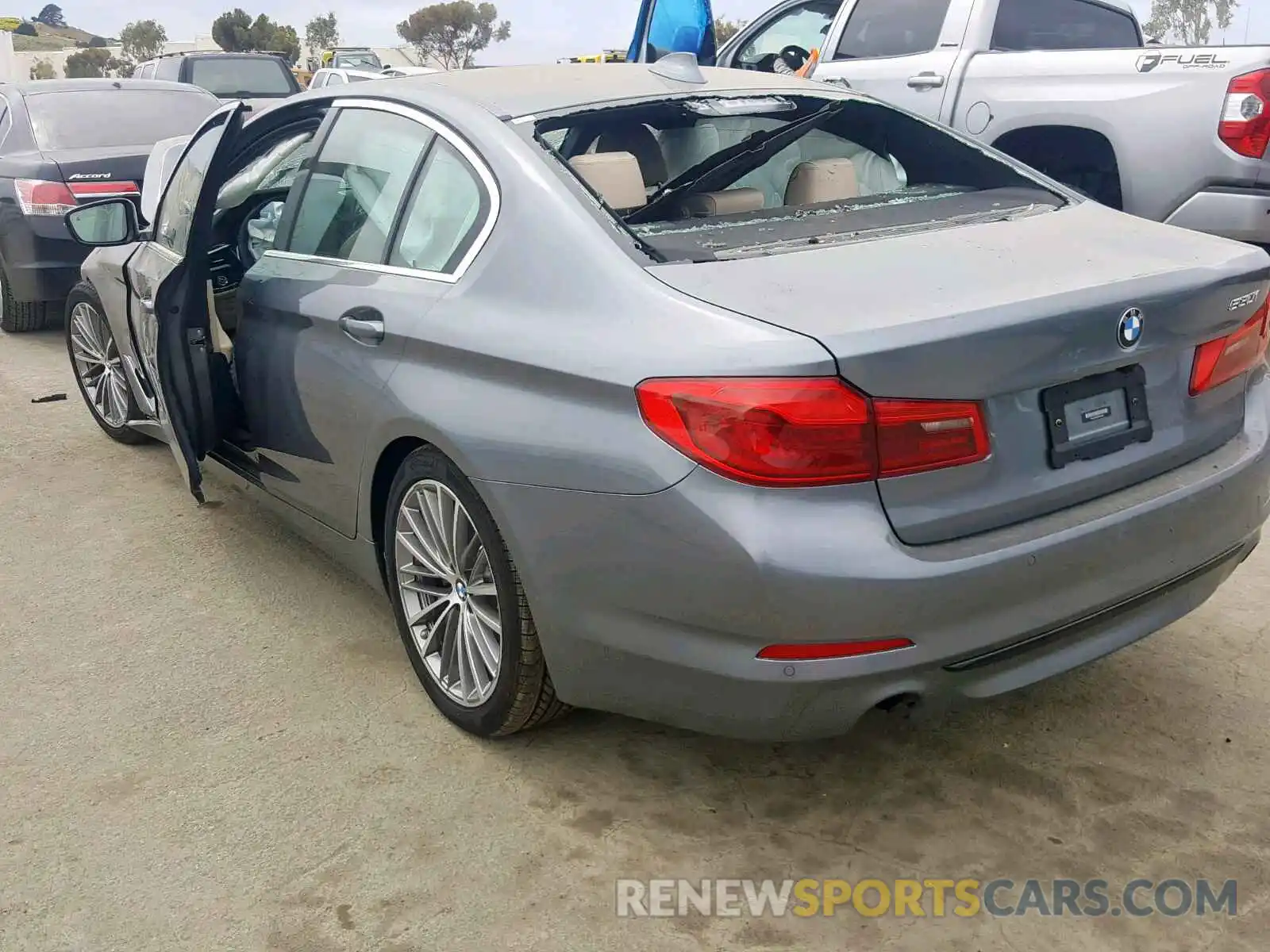 3 Photograph of a damaged car WBAJA5C53KBX86290 BMW 5 SERIES 2019