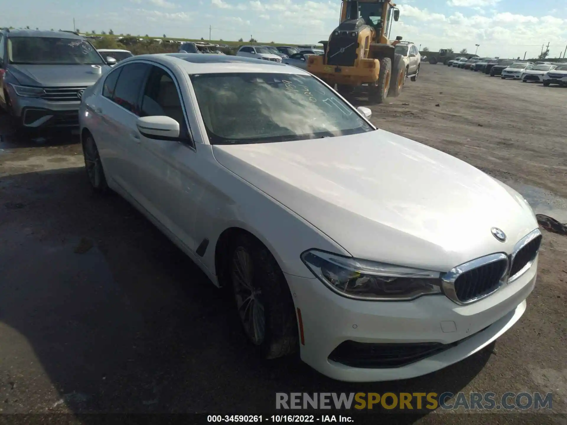 1 Photograph of a damaged car WBAJA5C53KWA57802 BMW 5 SERIES 2019