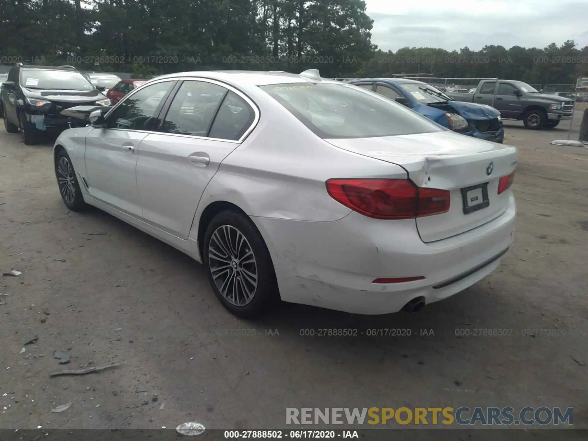 3 Photograph of a damaged car WBAJA5C54KBX88033 BMW 5 SERIES 2019