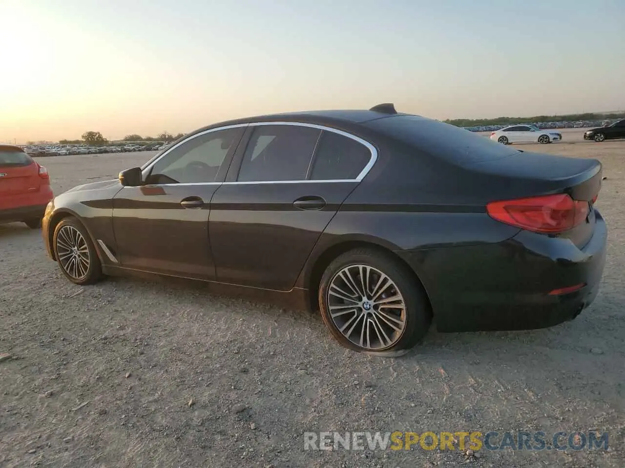 2 Photograph of a damaged car WBAJA5C54KG900736 BMW 5 SERIES 2019