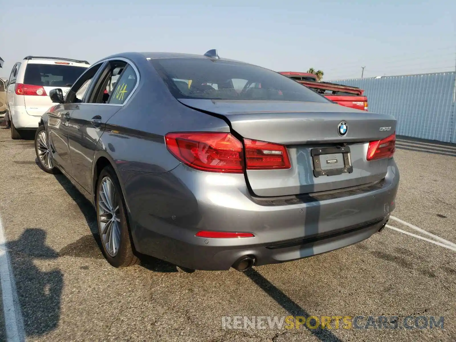 3 Photograph of a damaged car WBAJA5C54KG900994 BMW 5 SERIES 2019