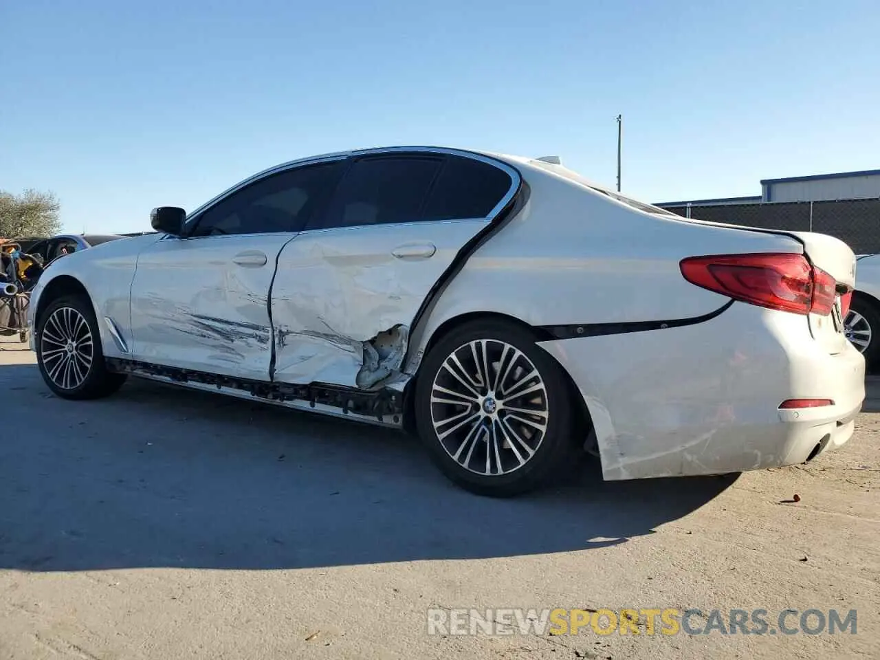 2 Photograph of a damaged car WBAJA5C54KWA57842 BMW 5 SERIES 2019