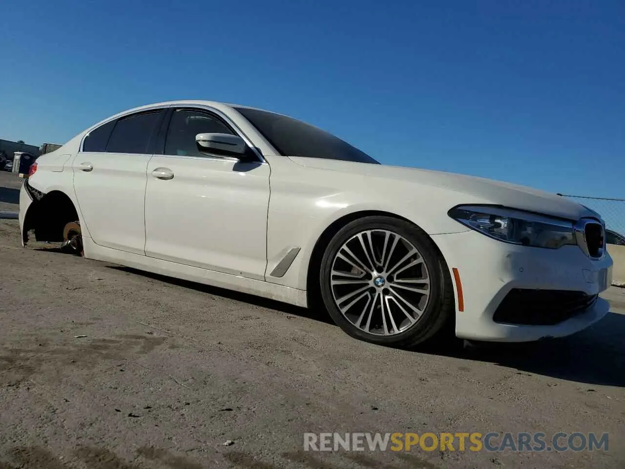 4 Photograph of a damaged car WBAJA5C54KWA57842 BMW 5 SERIES 2019