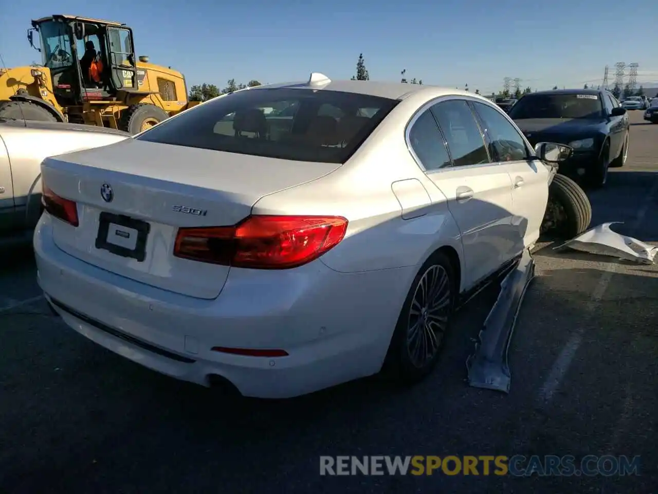 4 Photograph of a damaged car WBAJA5C54KWW04170 BMW 5 SERIES 2019