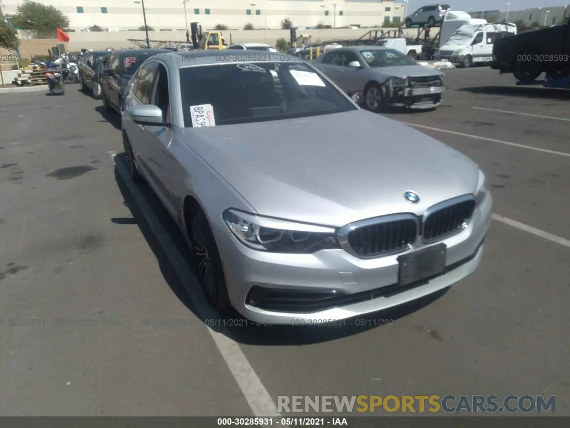 1 Photograph of a damaged car WBAJA5C55KBX46891 BMW 5 SERIES 2019