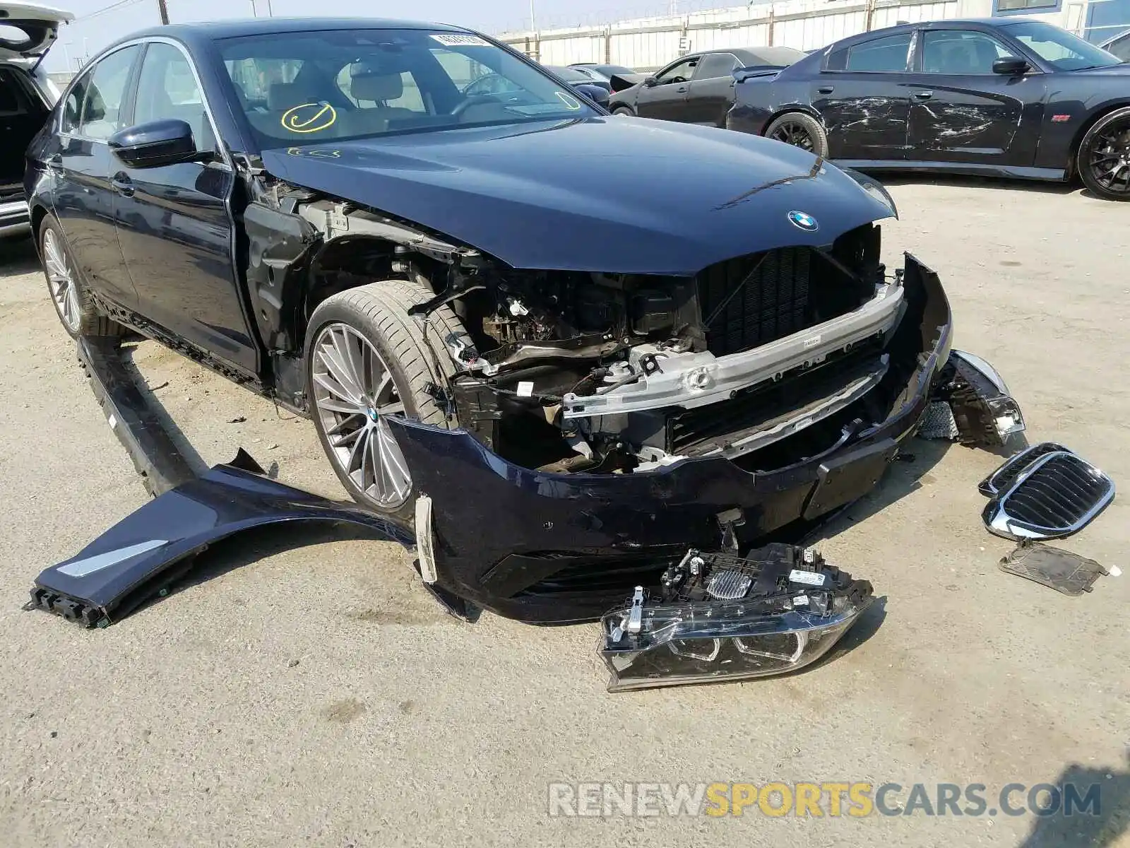 1 Photograph of a damaged car WBAJA5C55KBX46924 BMW 5 SERIES 2019