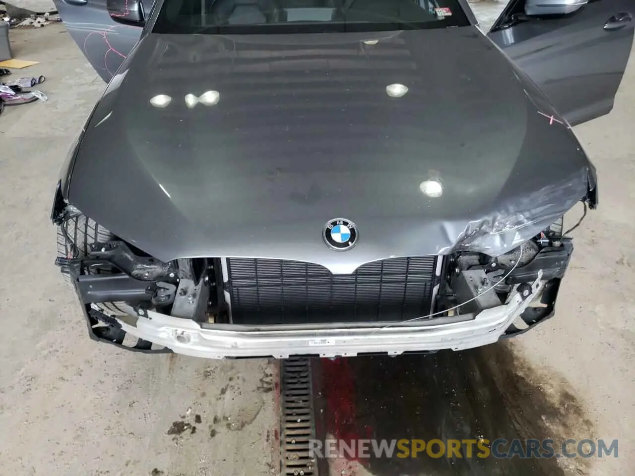 11 Photograph of a damaged car WBAJA5C56KBX86414 BMW 5 SERIES 2019
