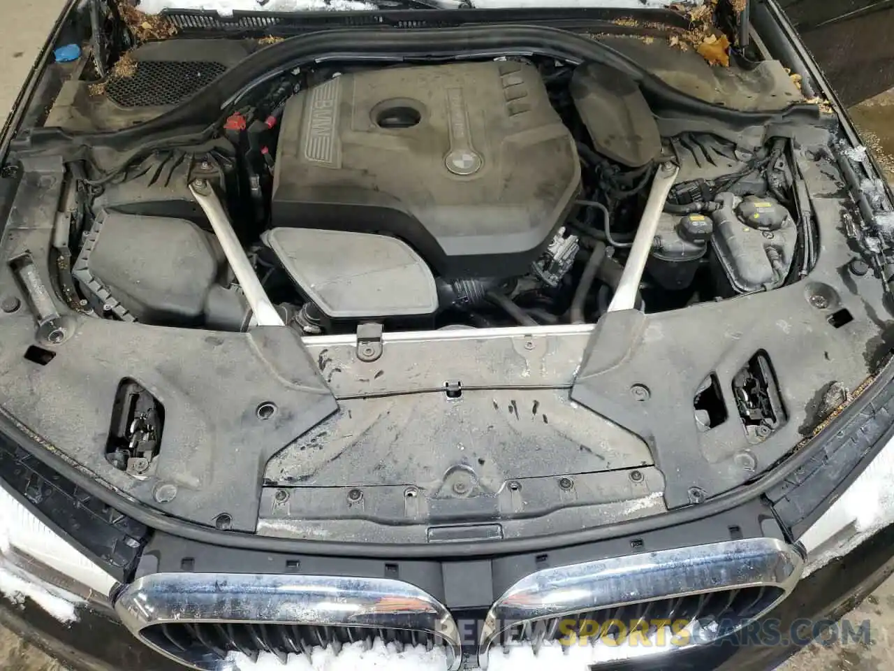 11 Photograph of a damaged car WBAJA5C56KBX87322 BMW 5 SERIES 2019