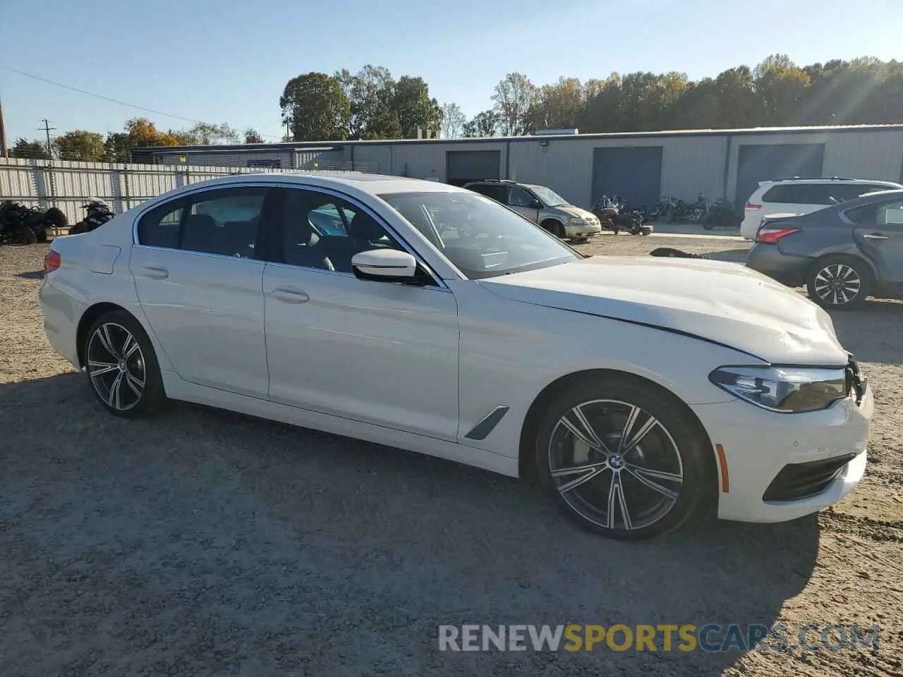 4 Photograph of a damaged car WBAJA5C56KWW42757 BMW 5 SERIES 2019