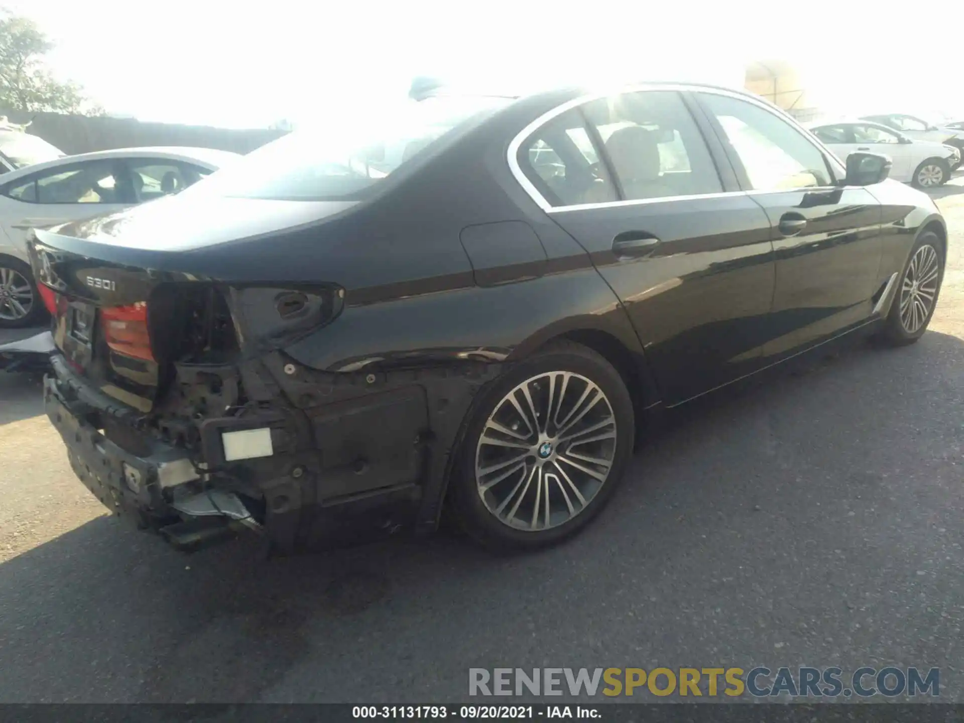 4 Photograph of a damaged car WBAJA5C57KBX49159 BMW 5 SERIES 2019