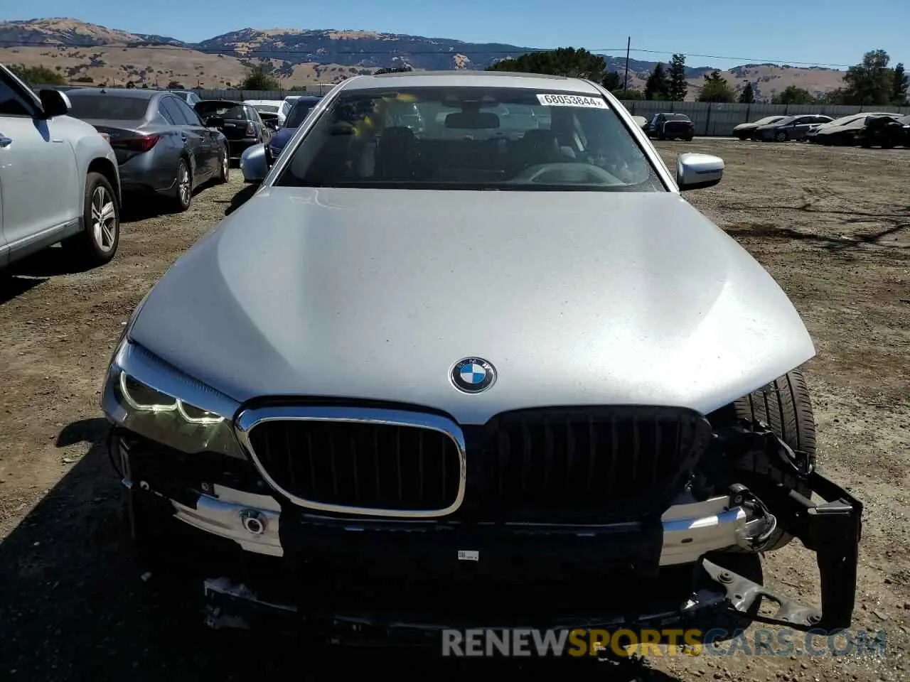 5 Photograph of a damaged car WBAJA5C57KBX87524 BMW 5 SERIES 2019