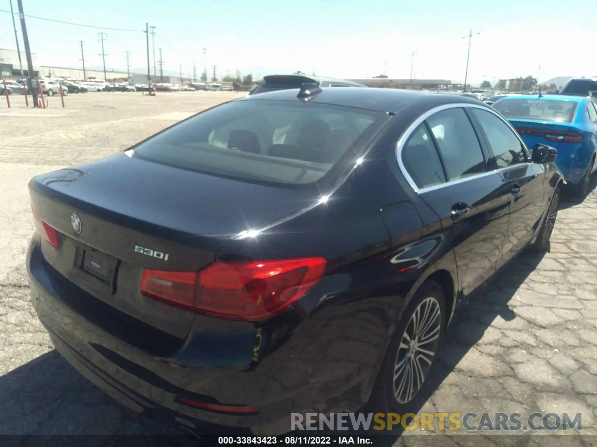 4 Photograph of a damaged car WBAJA5C57KBX88219 BMW 5 SERIES 2019