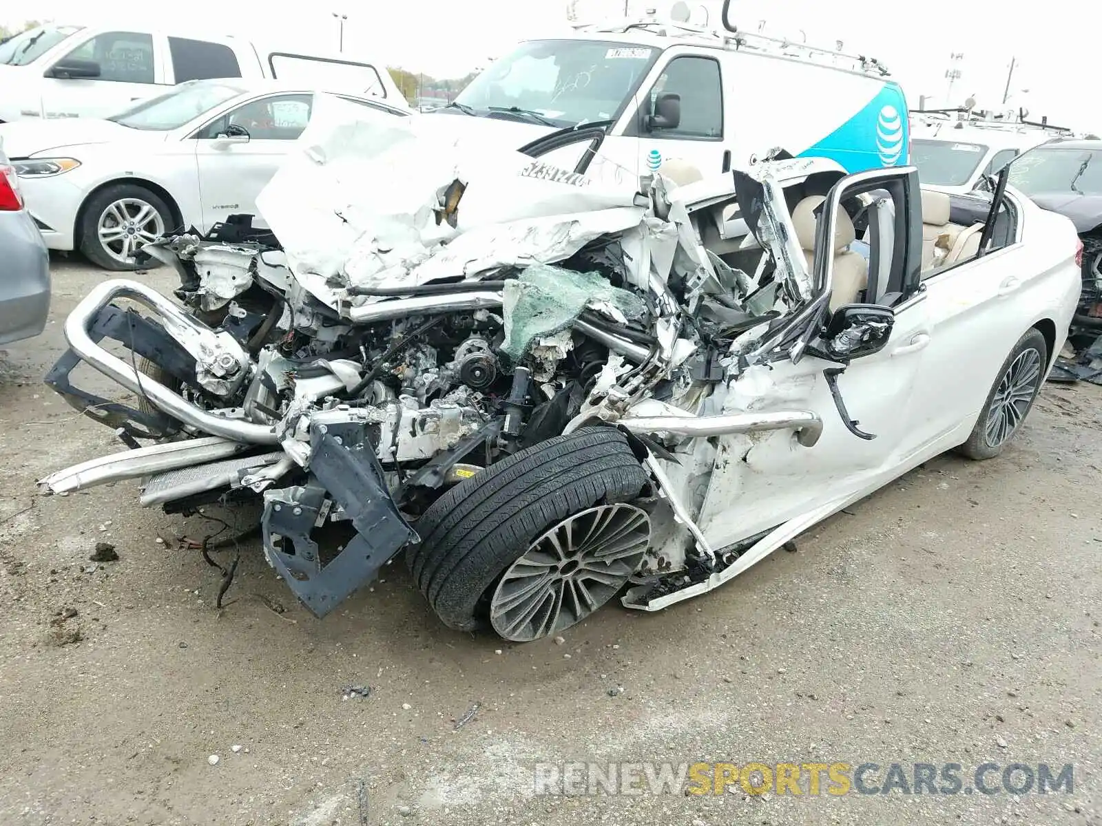 2 Photograph of a damaged car WBAJA5C57KG900908 BMW 5 SERIES 2019