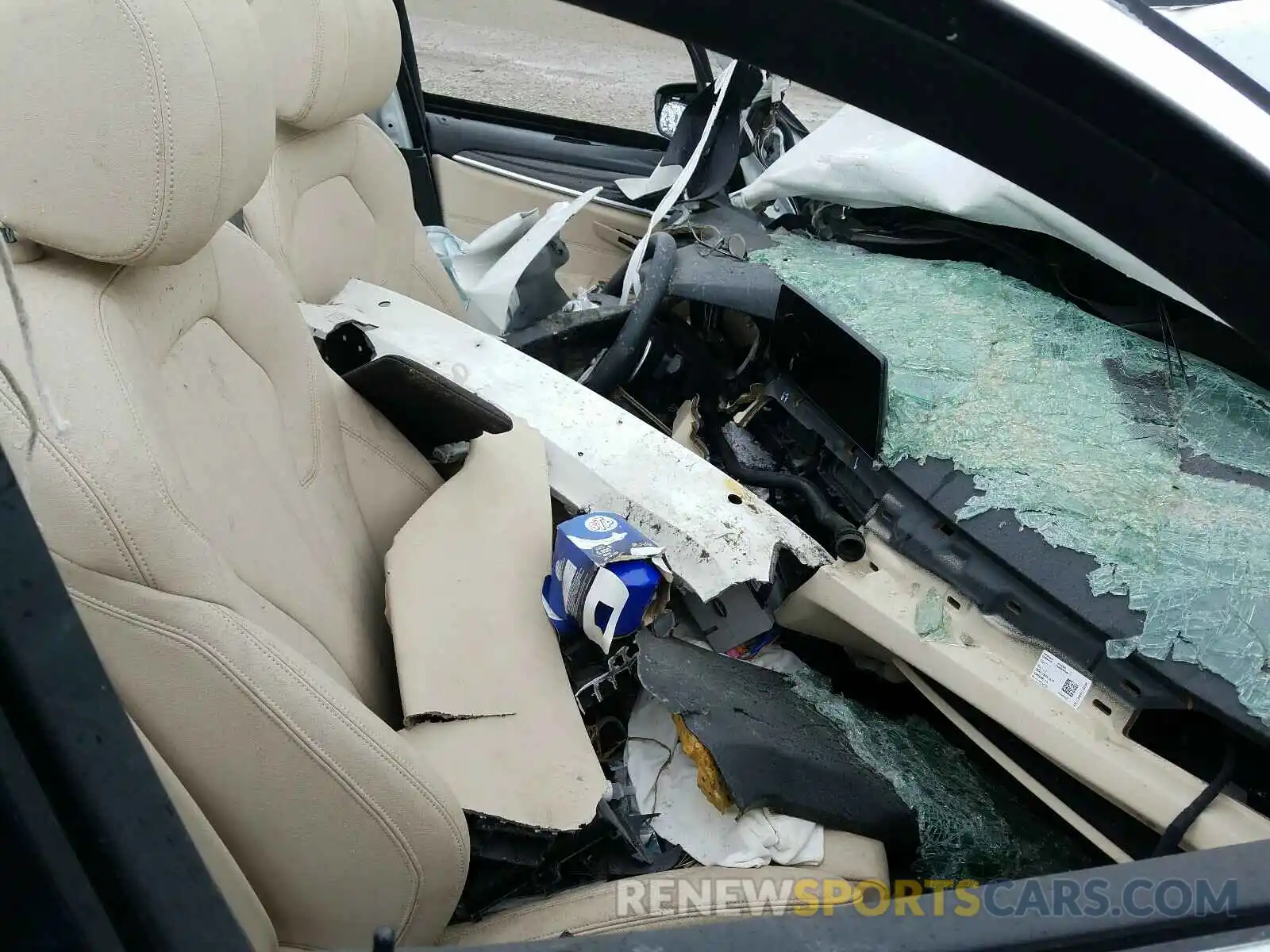 5 Photograph of a damaged car WBAJA5C57KG900908 BMW 5 SERIES 2019