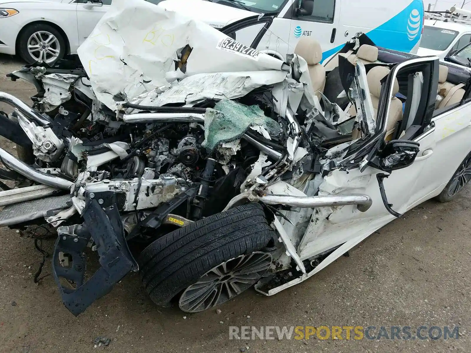 9 Photograph of a damaged car WBAJA5C57KG900908 BMW 5 SERIES 2019