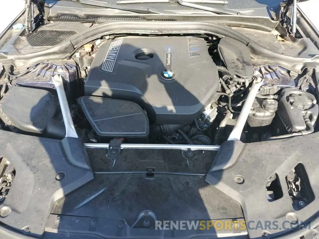 11 Photograph of a damaged car WBAJA5C57KWW00002 BMW 5 SERIES 2019