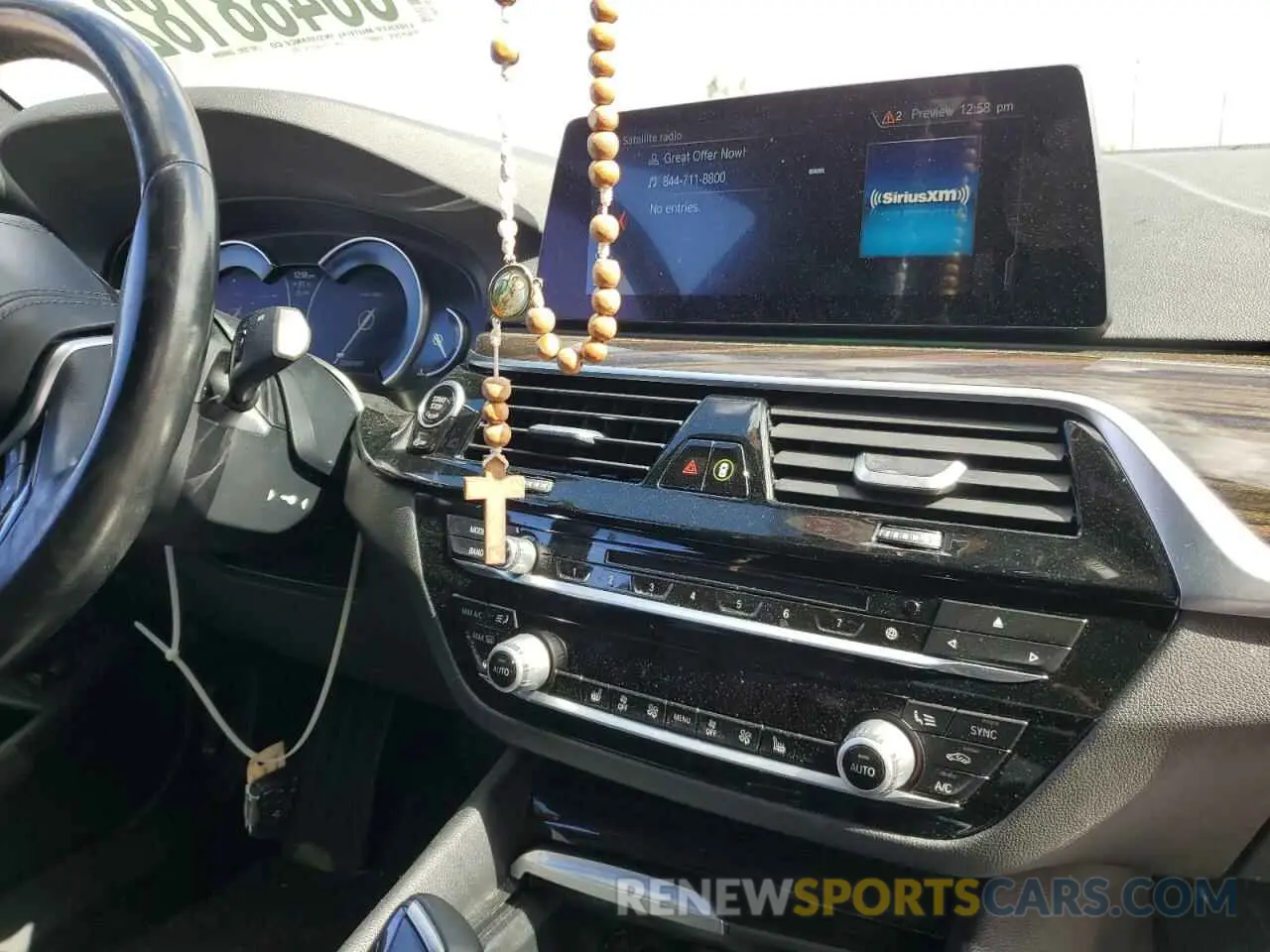 9 Photograph of a damaged car WBAJA5C57KWW30780 BMW 5 SERIES 2019