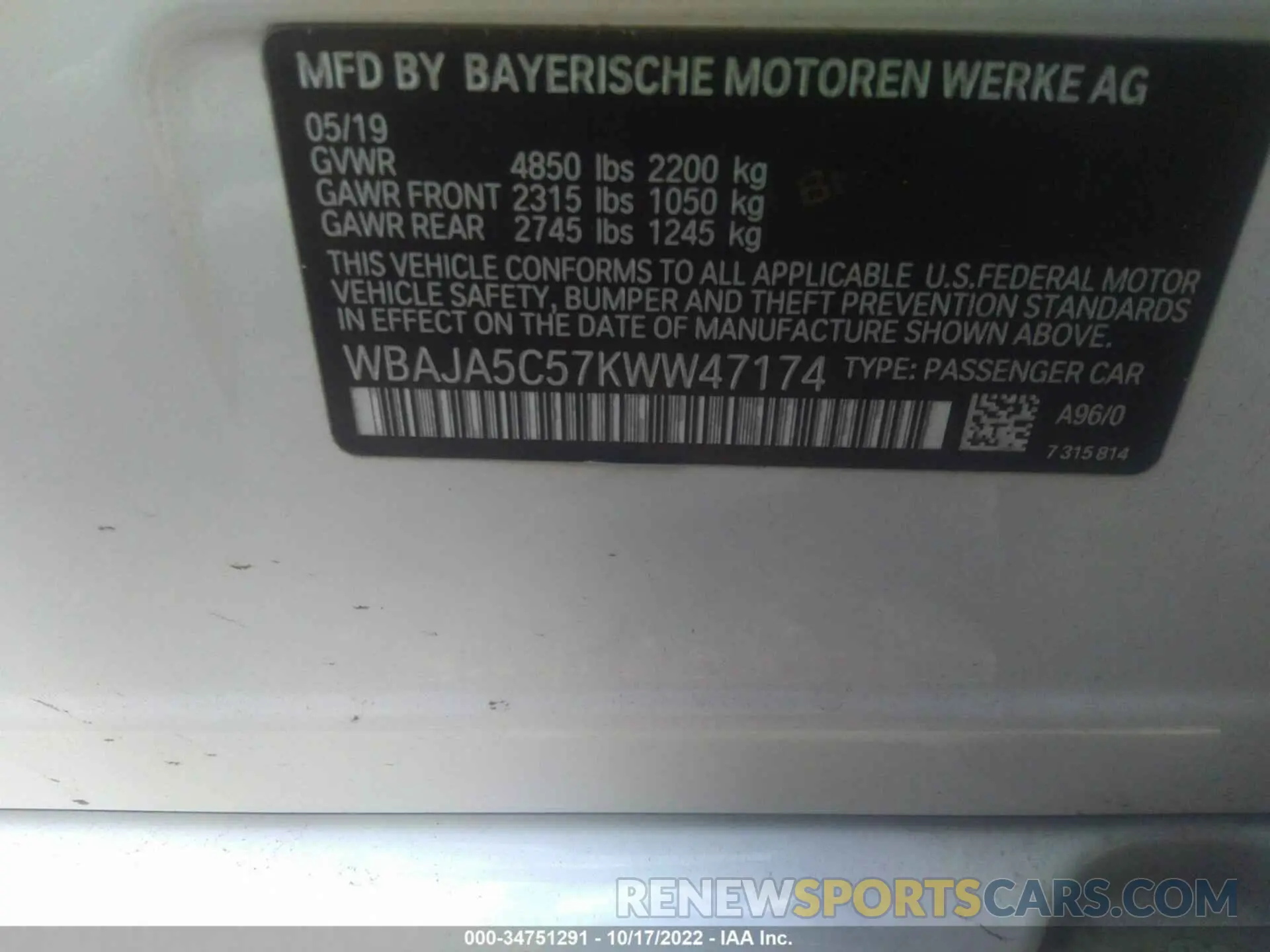 9 Photograph of a damaged car WBAJA5C57KWW47174 BMW 5 SERIES 2019
