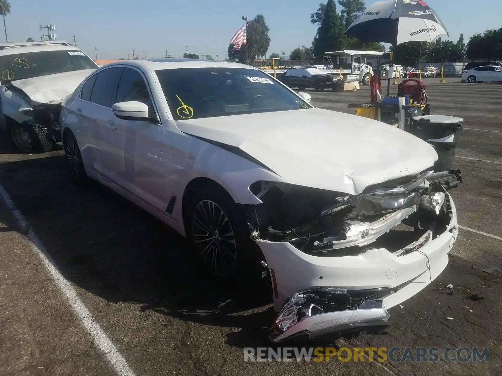 1 Photograph of a damaged car WBAJA5C58KWW13843 BMW 5 SERIES 2019