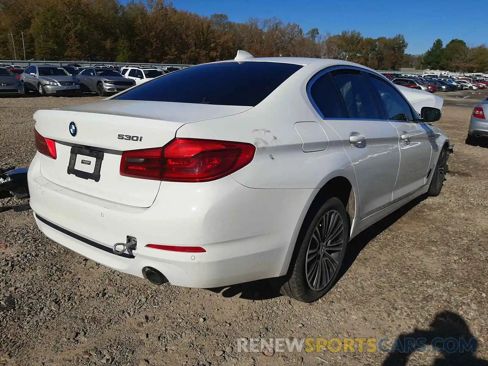 4 Photograph of a damaged car WBAJA5C59KBX86942 BMW 5 SERIES 2019