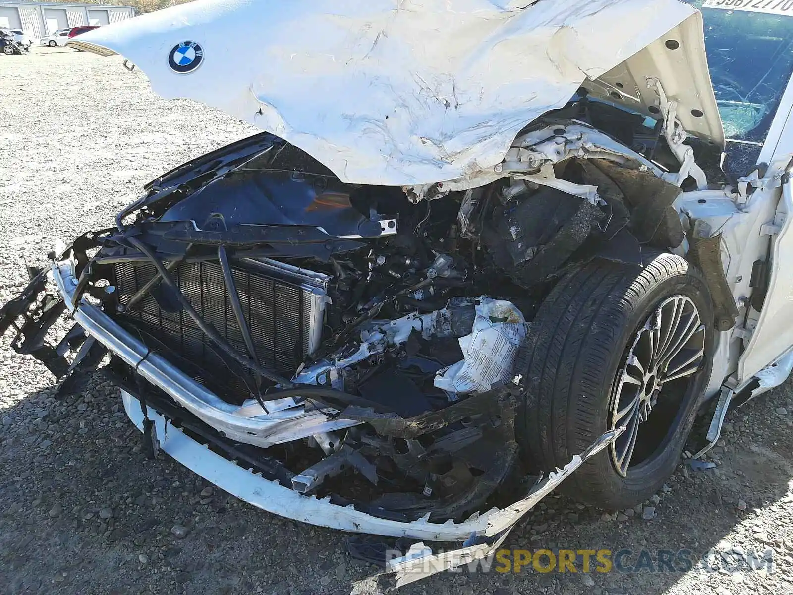 9 Photograph of a damaged car WBAJA5C59KBX86942 BMW 5 SERIES 2019