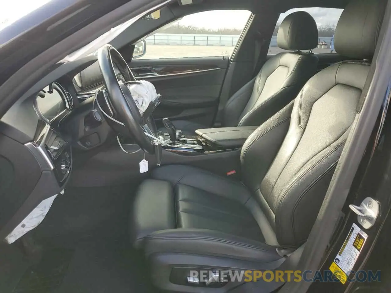 7 Photograph of a damaged car WBAJA5C59KWA58193 BMW 5 SERIES 2019