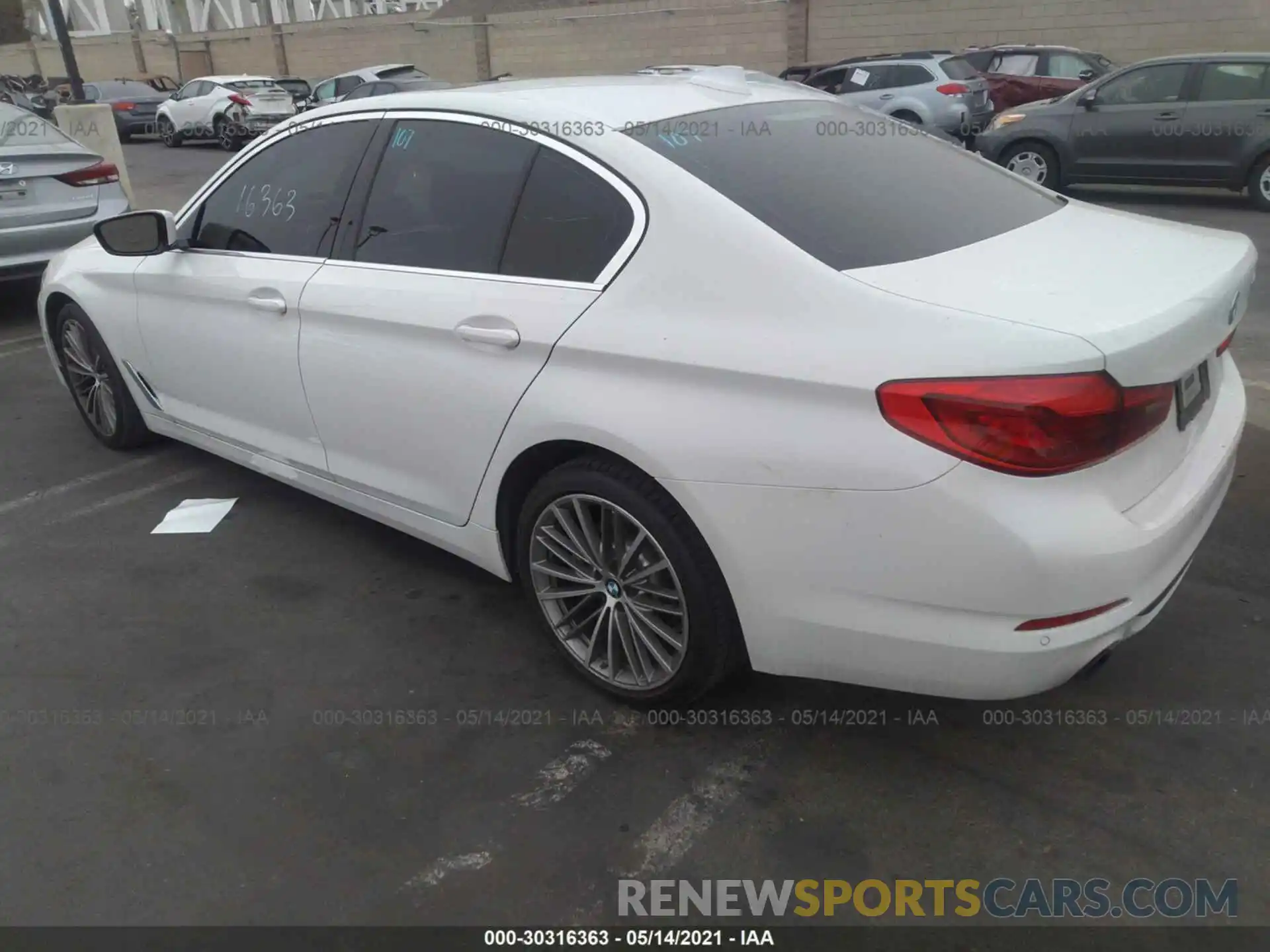 3 Photograph of a damaged car WBAJA5C59KWW23720 BMW 5 SERIES 2019