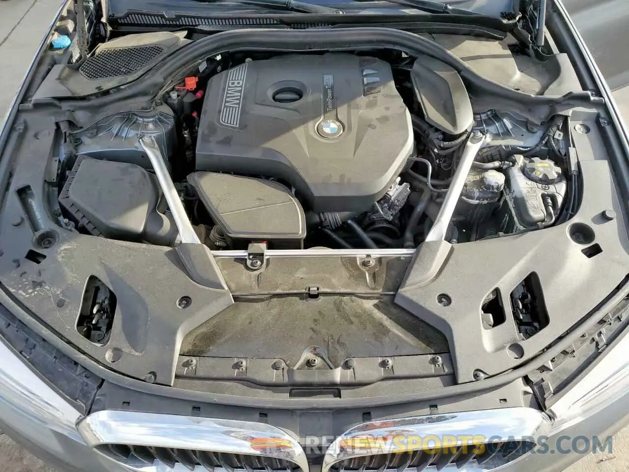 11 Photograph of a damaged car WBAJA5C59KWW36645 BMW 5 SERIES 2019