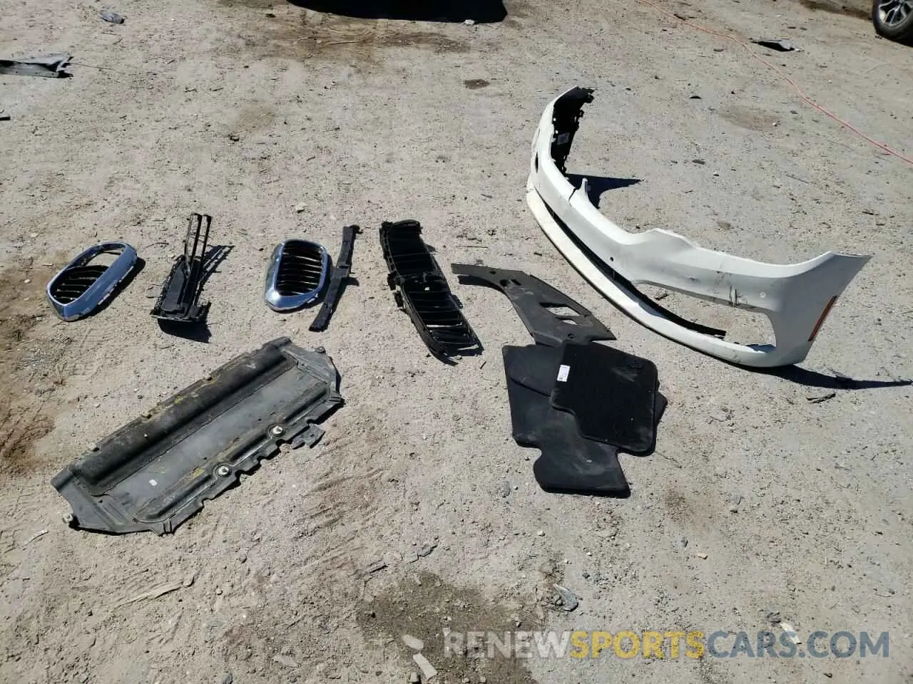 12 Photograph of a damaged car WBAJA5C5XKBX46918 BMW 5 SERIES 2019