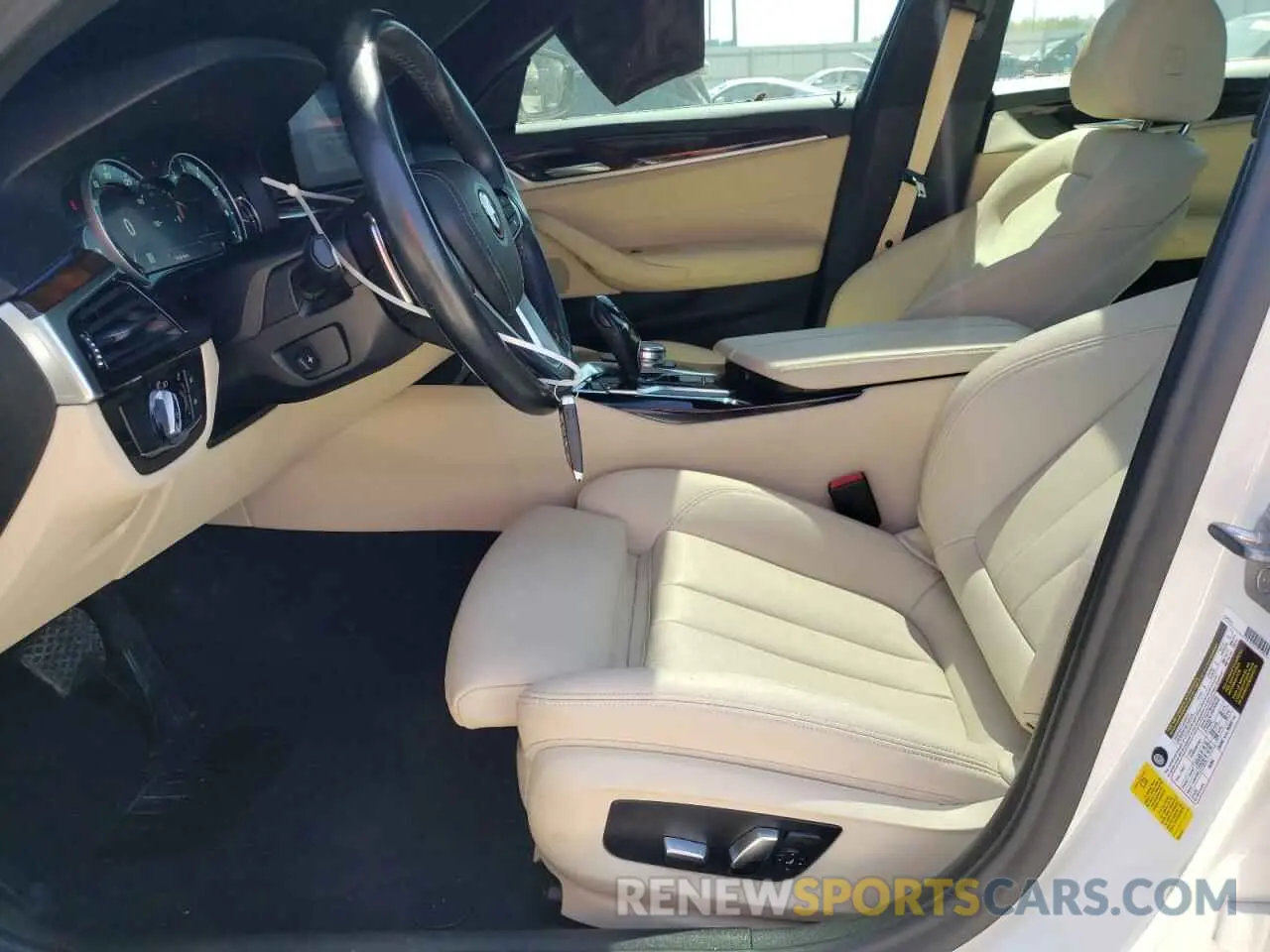 7 Photograph of a damaged car WBAJA5C5XKBX46918 BMW 5 SERIES 2019