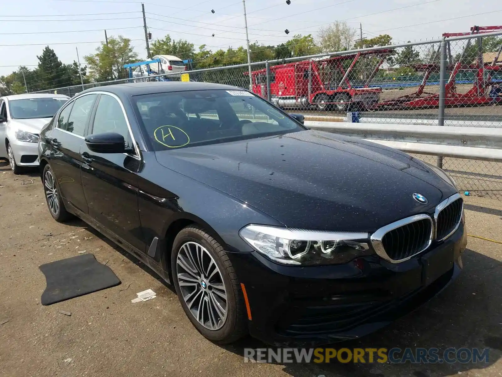 1 Photograph of a damaged car WBAJA5C5XKBX86903 BMW 5 SERIES 2019