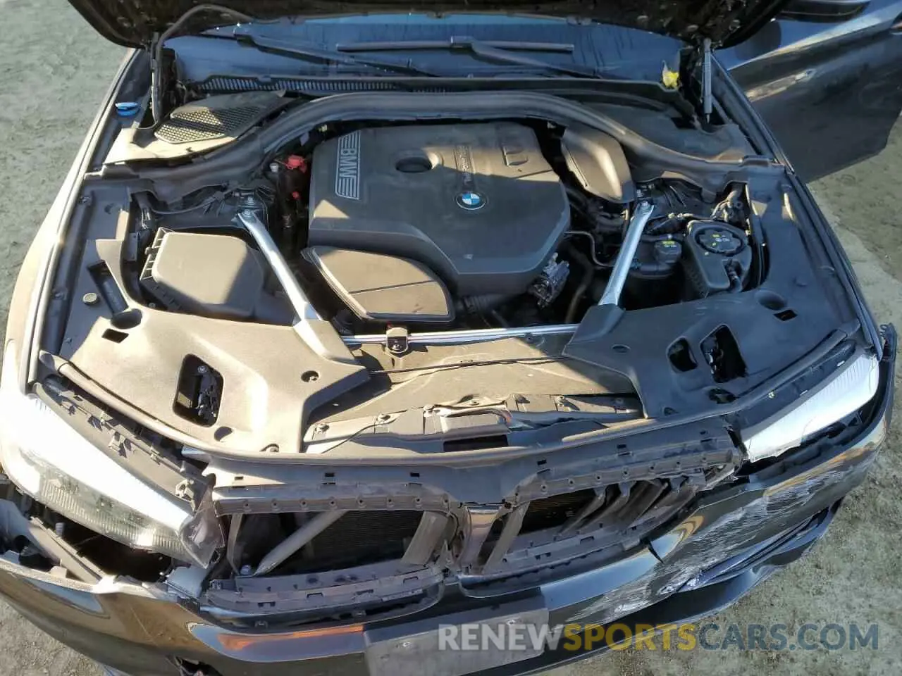 11 Photograph of a damaged car WBAJA5C5XKWA57957 BMW 5 SERIES 2019
