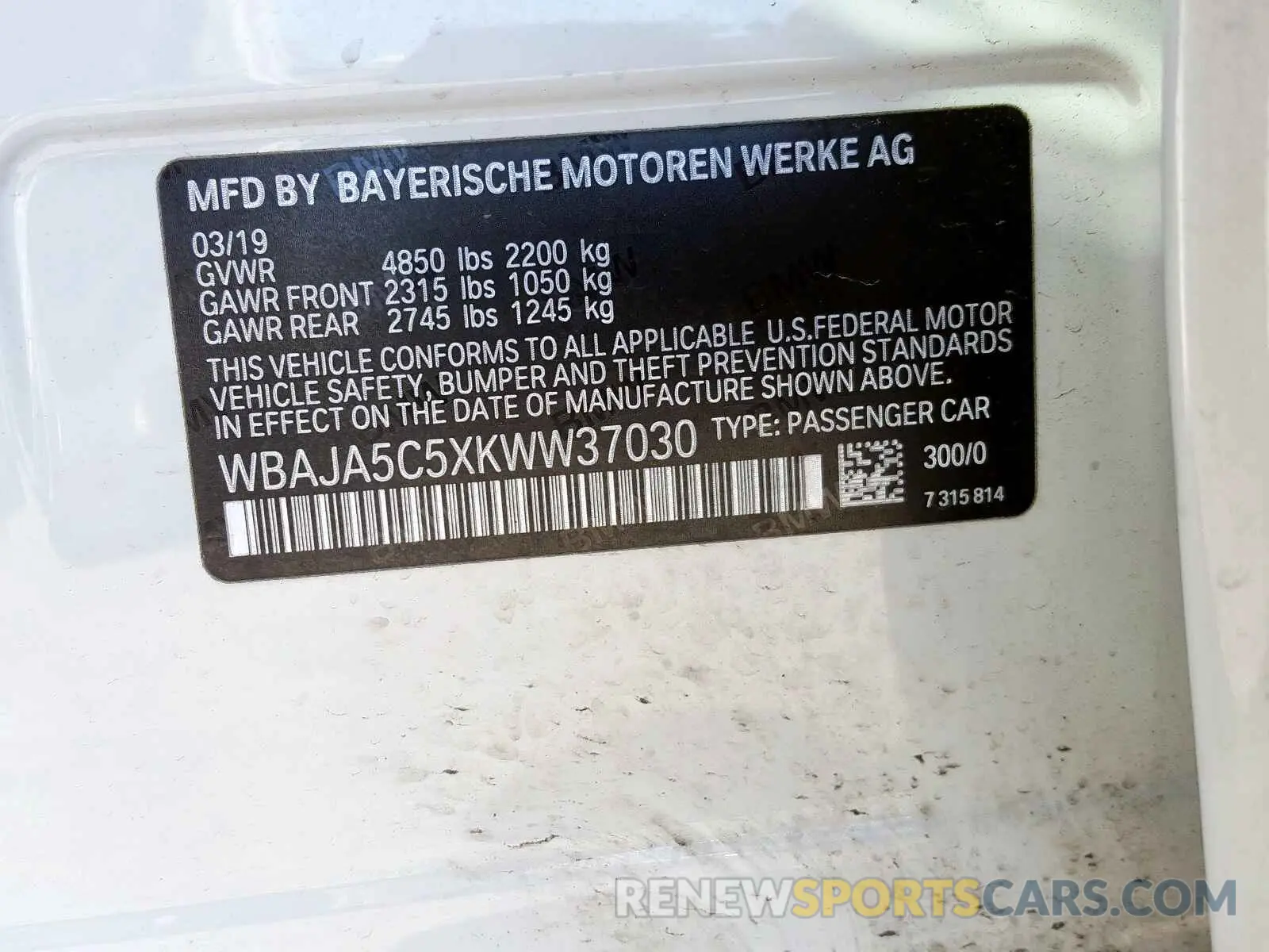 10 Photograph of a damaged car WBAJA5C5XKWW37030 BMW 5 SERIES 2019