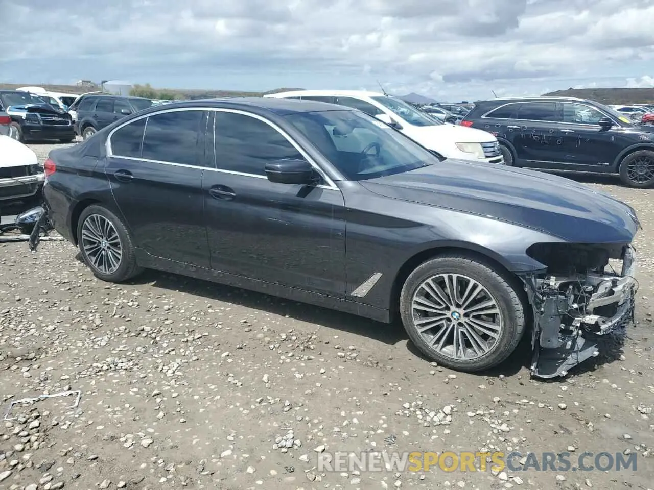4 Photograph of a damaged car WBAJA7C50KG909963 BMW 5 SERIES 2019