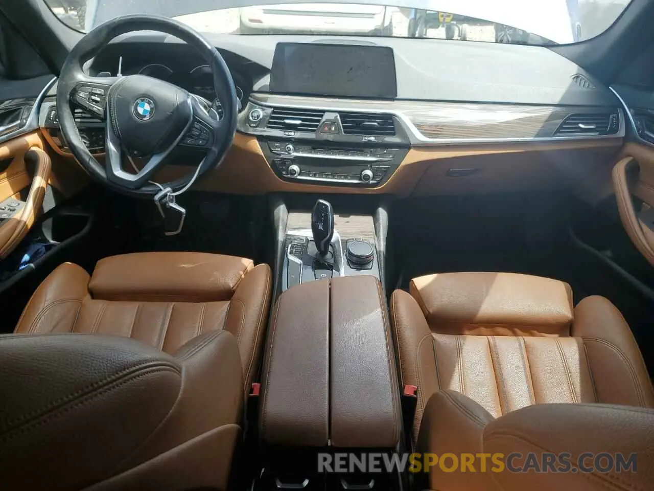 8 Photograph of a damaged car WBAJA7C50KG909963 BMW 5 SERIES 2019