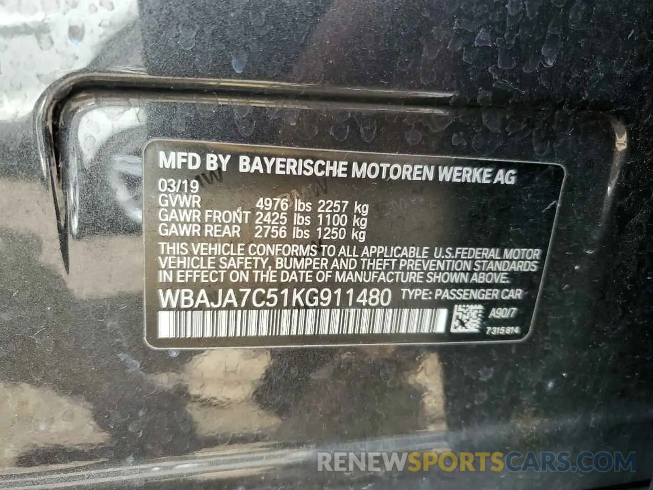 12 Photograph of a damaged car WBAJA7C51KG911480 BMW 5 SERIES 2019