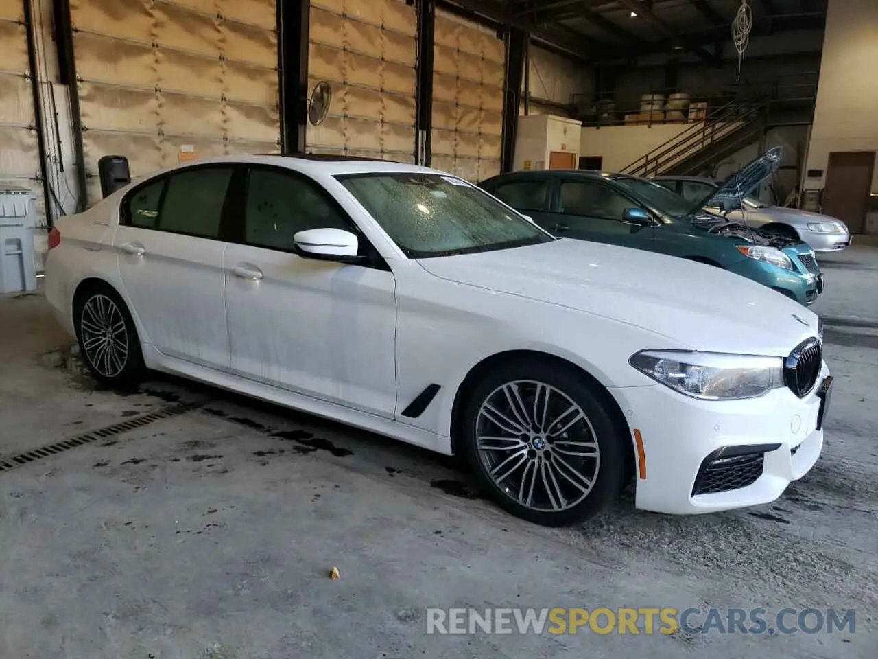 4 Photograph of a damaged car WBAJA7C51KWW01822 BMW 5 SERIES 2019