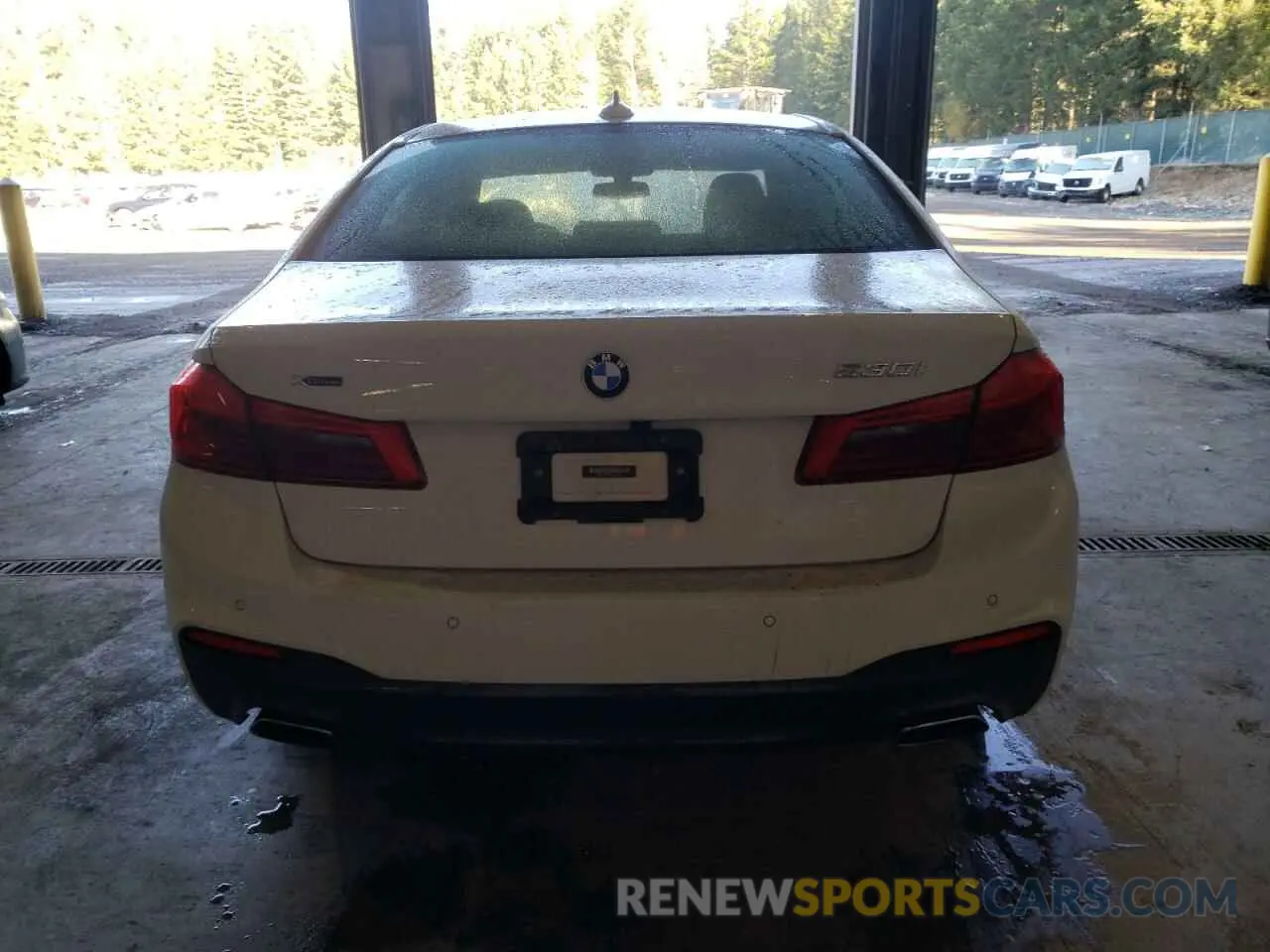 6 Photograph of a damaged car WBAJA7C51KWW01822 BMW 5 SERIES 2019