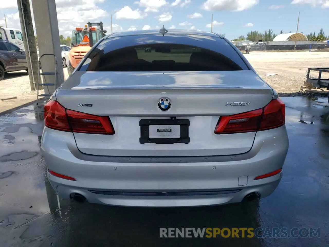 6 Photograph of a damaged car WBAJA7C51KWW22623 BMW 5 SERIES 2019